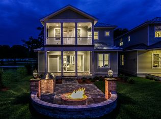 1922 Amelia Oaks Dr, Fernandina Beach, FL 32034