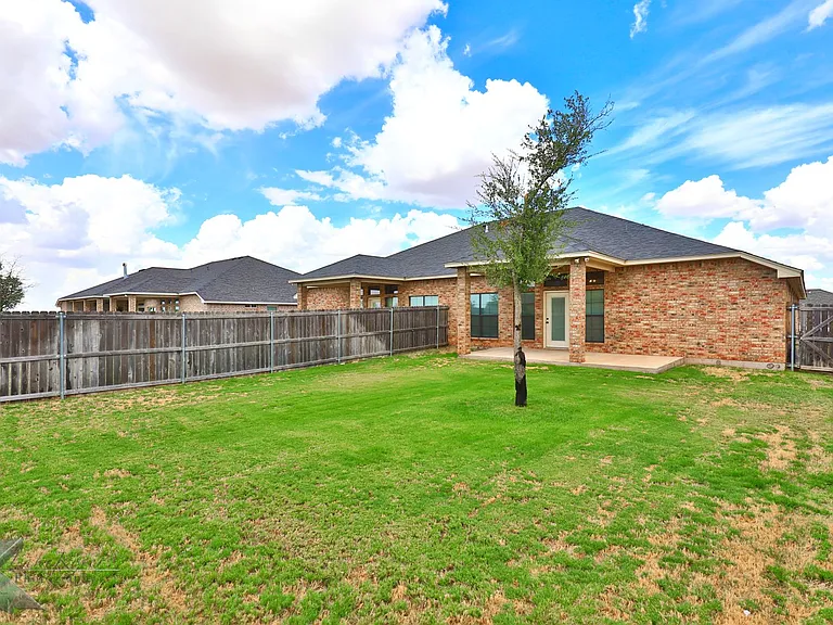 3812 Carrera Ln — Photo 20
