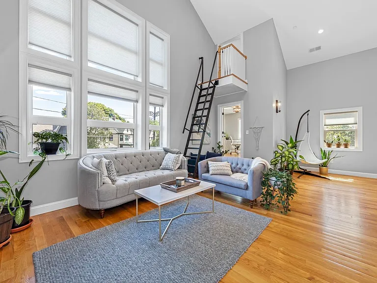 60 Hermon St #3 — Photo 10