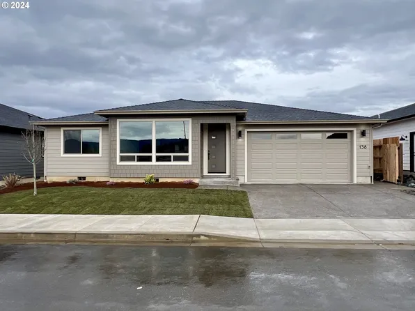138 Elkton St, Sutherlin, OR 97479