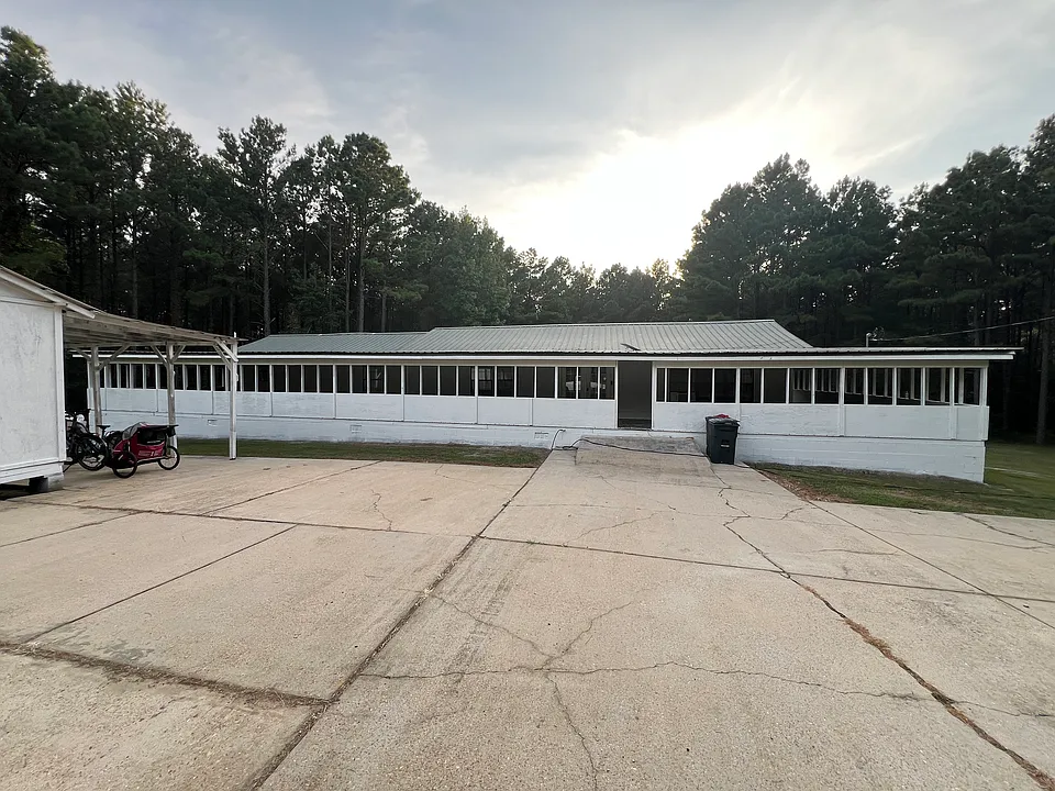 245 Lake Rd