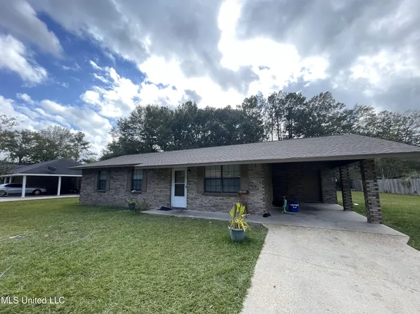 973 Shirley Dr, Picayune, MS 39466