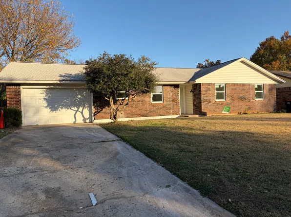 272 Echo Ln, Harrah, OK 73045