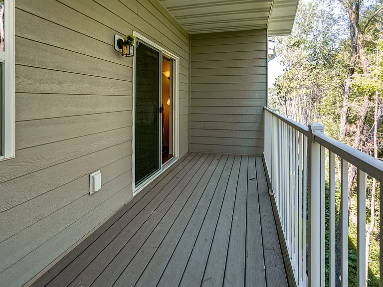 Conifer Ridge Apartments — Photo 11