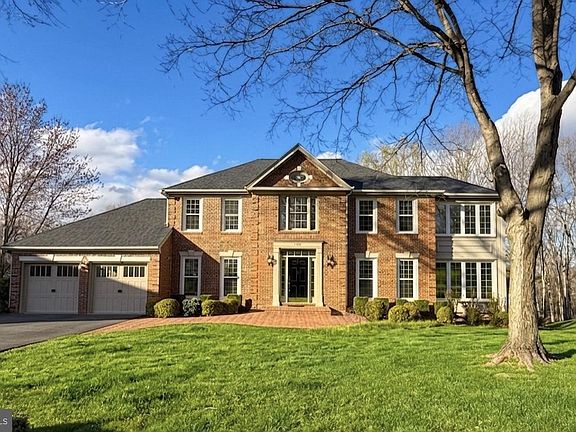 2nd image of 6181 Snowhill Ct