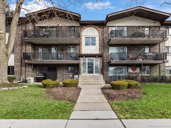 5202 Midlothian Tpke APT 107, Crestwood, IL 60418