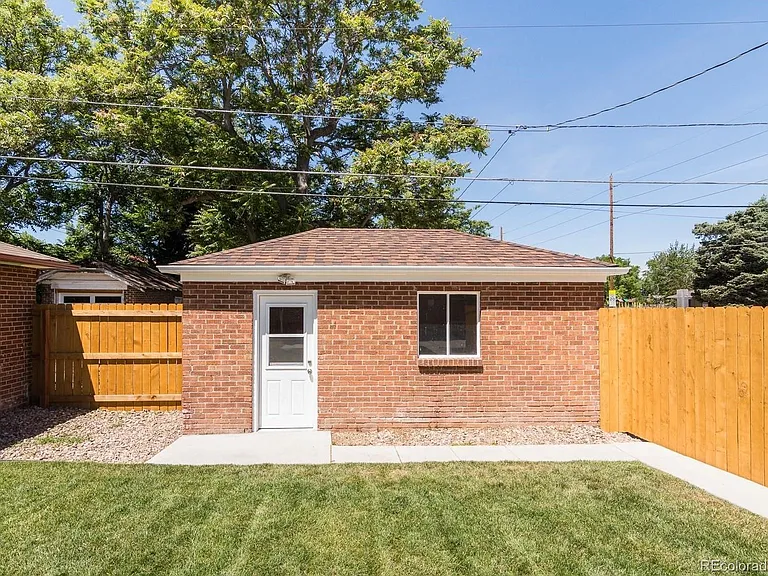 2895 Eudora St — Photo 29