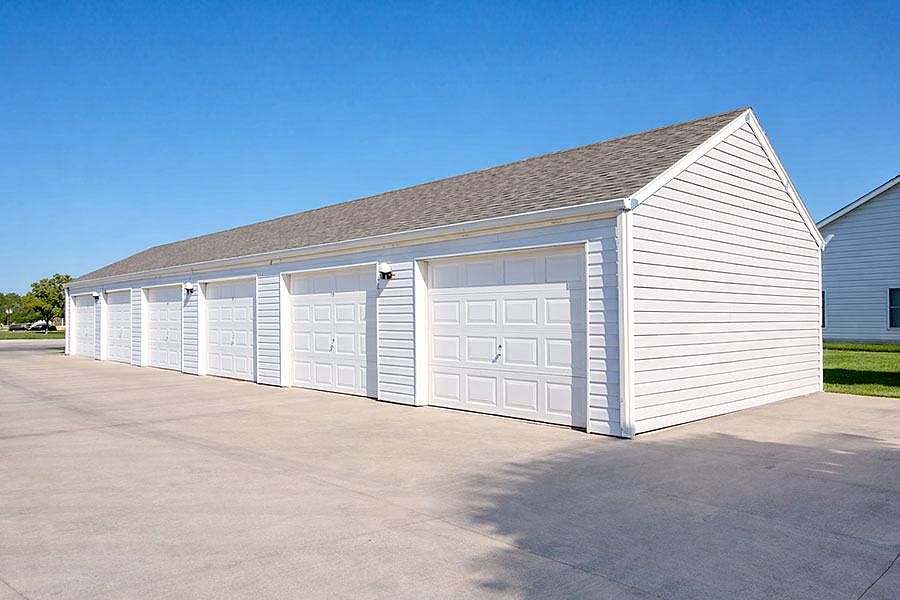 1st image of 2260 Sierra Dr #2260112