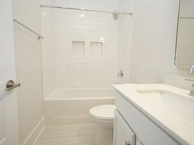 1405 Kenilworth Ave — Photo 24