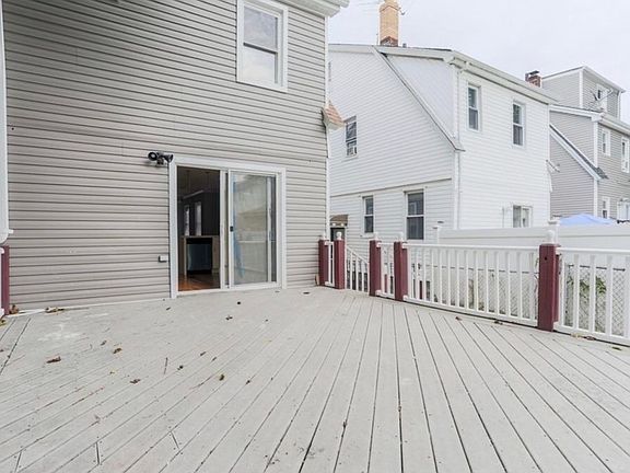 2nd image of 17010 144th Ave #1FAM