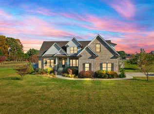 25 Holt Ln, Tullahoma, TN 37388