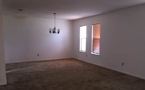 5th image of 552 SW Long Leaf Dr