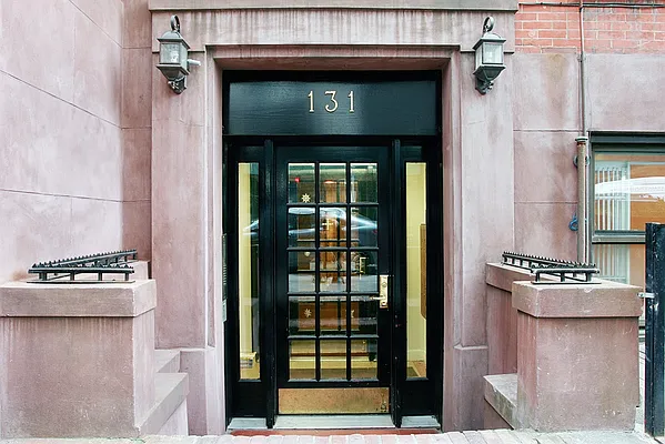 Rented by Corcoran | media 18