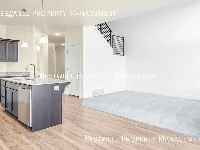 989 W Coral Charm Way — Photo 5