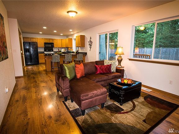 5th image of 3142 Sword Fern Dr NW