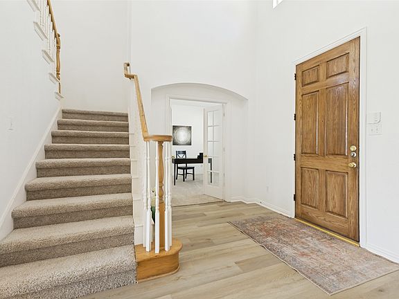 4th image of 3004 Austin Dr