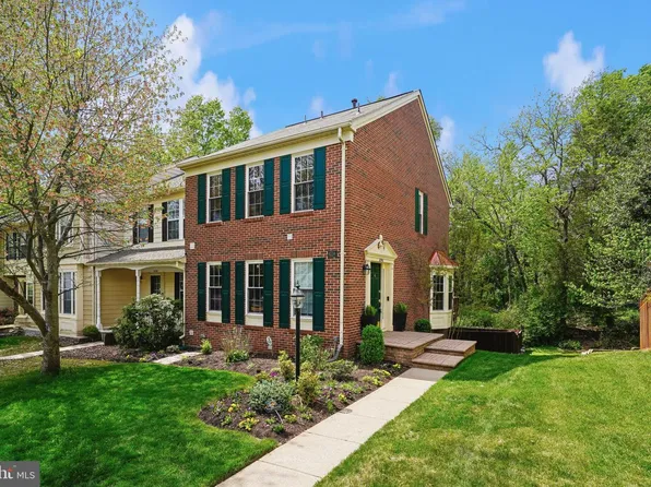 6556 Kelsey Point Cir, Alexandria, VA 22315