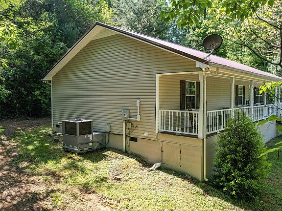 4th image of 125 Unicoi Church Rd