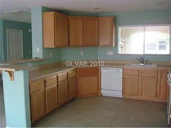 5th image of 6453 Chuckar St