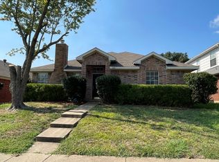 1032 Glencrest Dr, Cedar Hill, TX 75104