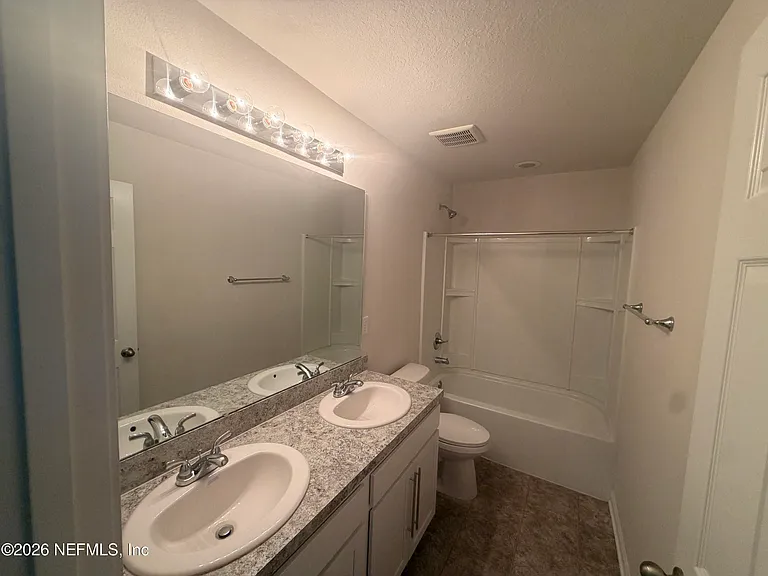 12591 Lake Taylor Ln — Photo 9