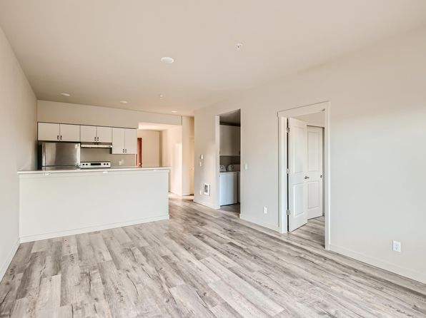 148 NE 24th Ave #101