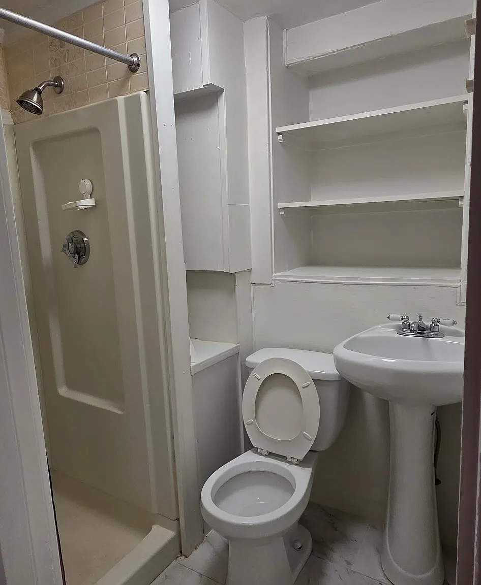 1 bed, 650 sqft, $1,900 — Photo 2