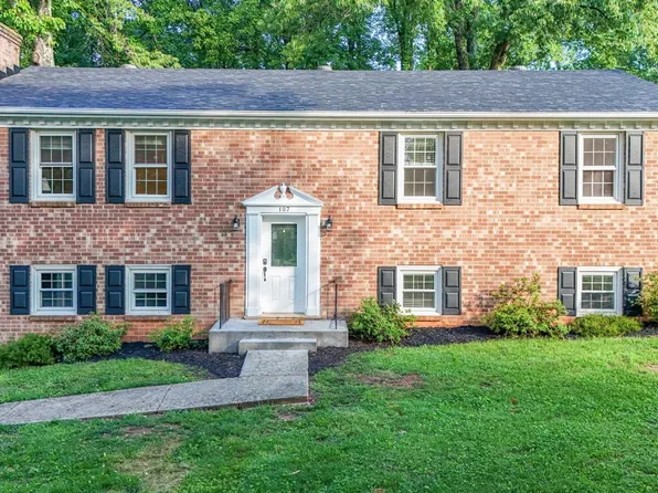 107 Frederick Dr, Lynchburg, VA 24502