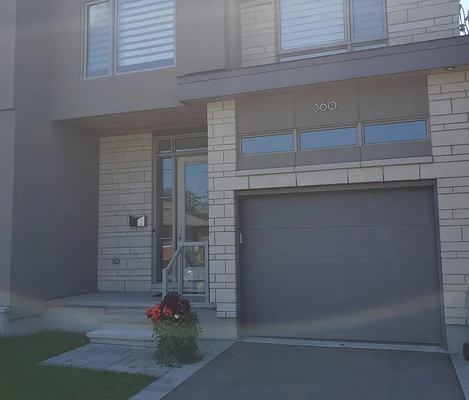 360 Whitby Ave — Photo 20