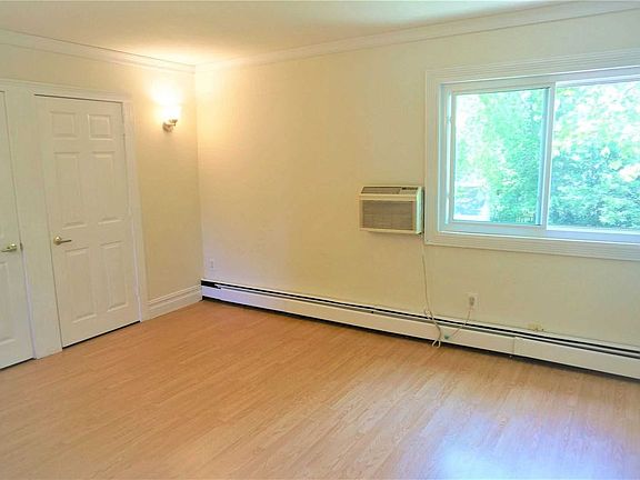5th image of 2 Cobb Ln