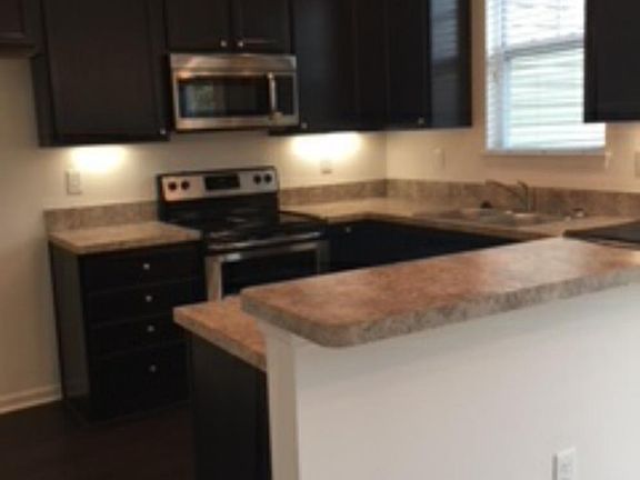 2nd image of 4132 Clarendon Way