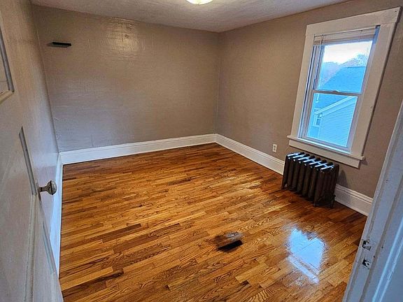 4th image of 1603 Jerome St #1
