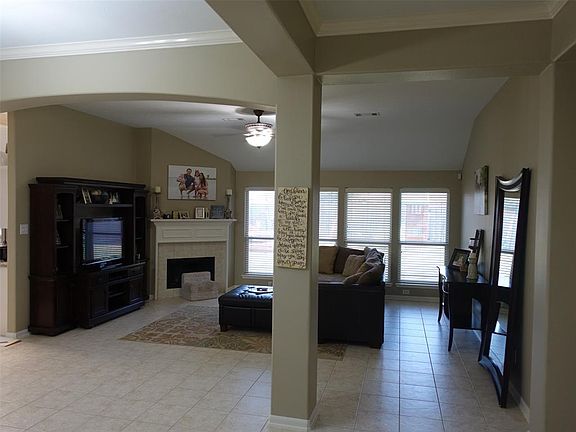 4th image of 3113 Eagle Nest Dr