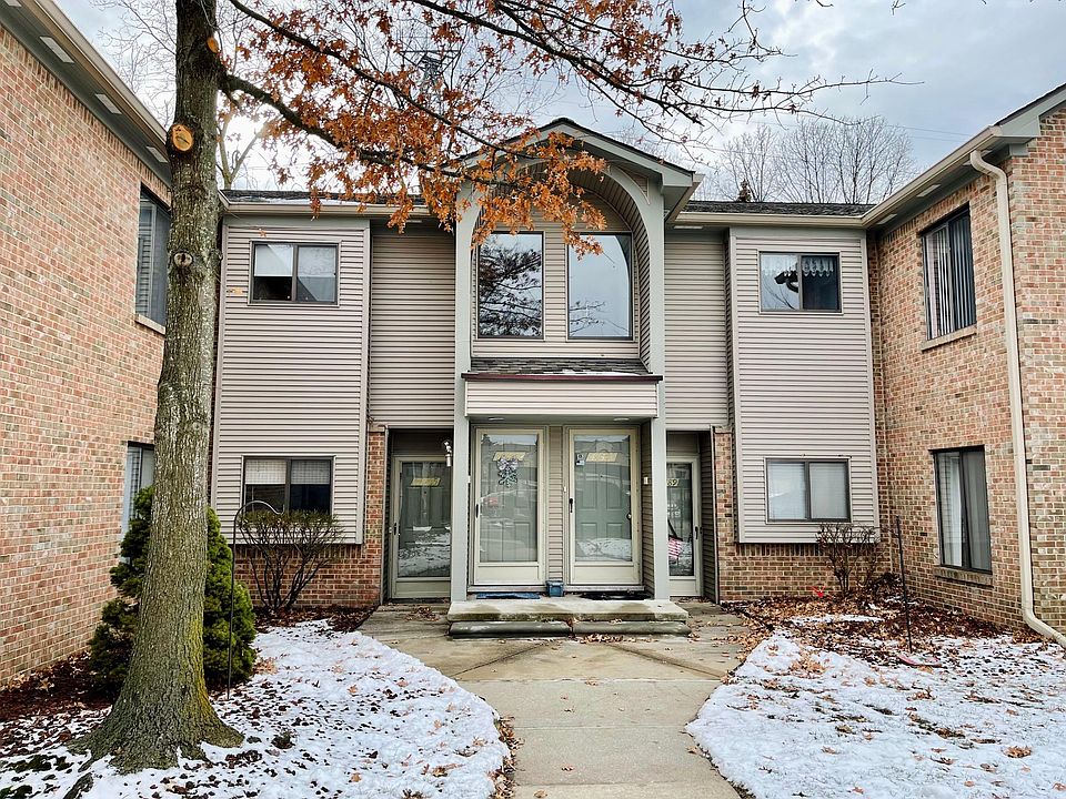 1st image of 42485 Lilley Pointe Dr #31