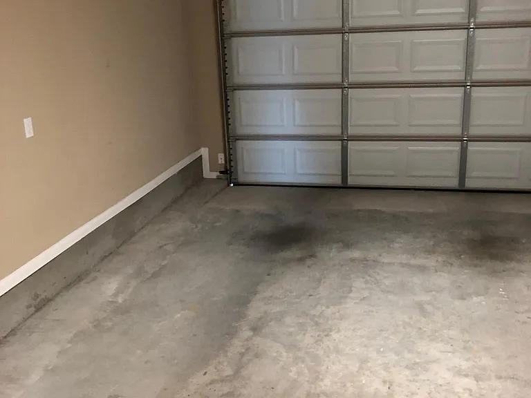 8024 Redbrush — Photo 11