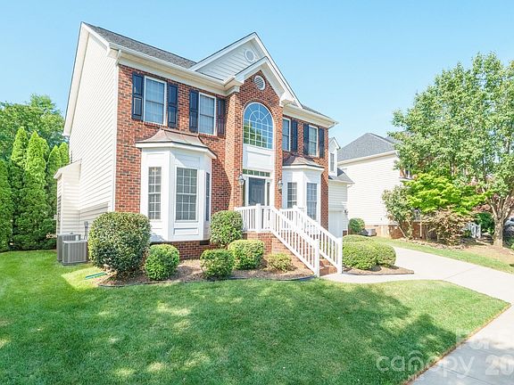 2nd image of 14506 Harvington Dr