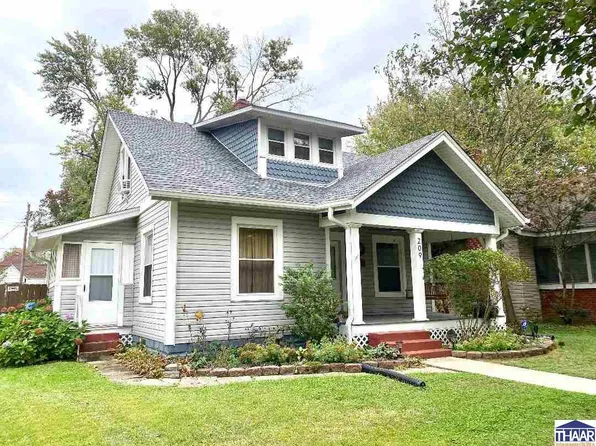 209 N French St, Sullivan, IN 47882