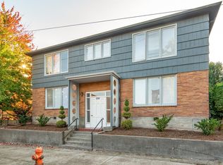 2244 NW Overton St APT 8, Portland, OR 97210