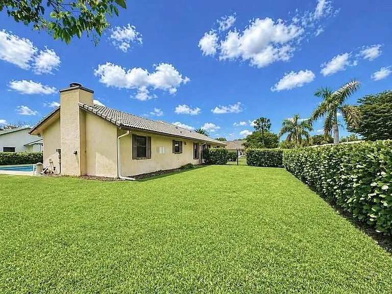 4823 NW 91st Way — Photo 40