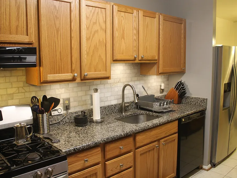 493 N Armistead St #203 — Photo 25