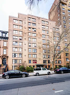 93 Lafayette Avenue