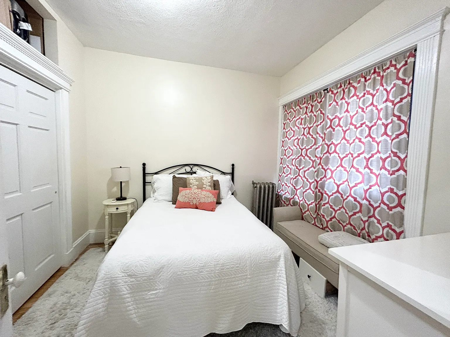1 bed, 650 sqft, $3,300 — Photo 1
