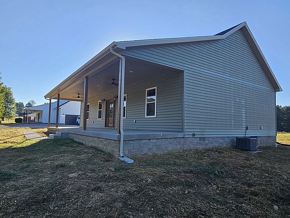 3rd image of 46 Welcome Rd