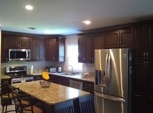 30 Lanford Rd, New Castle, DE 19720