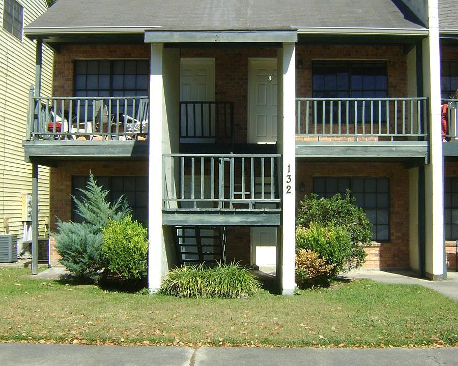 1st image of 132 N Meyers Dr APT C