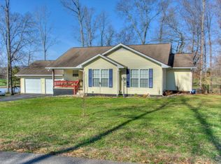 591 Shady Oaks Dr, Cookeville, TN 38506