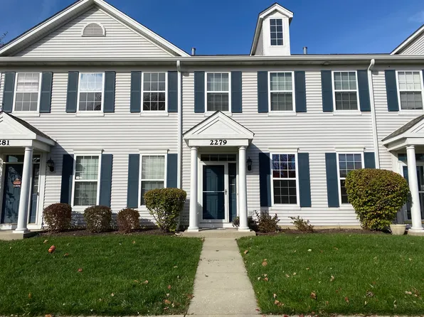 2279 Barrington Dr E #2279, Aurora, IL 60503