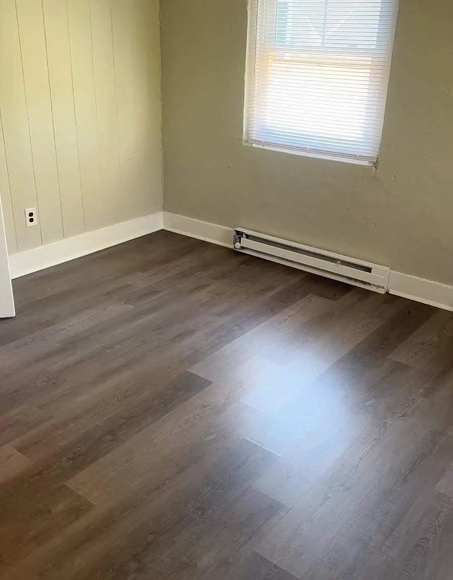 2 bed, 1.0 bath, $800 — Photo 3