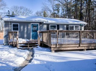 617 Oakleaf St, Jackson, NJ 08527