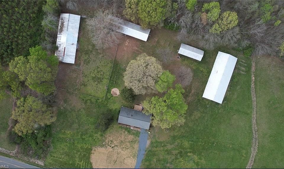 1st image of 1561 Handy Rd